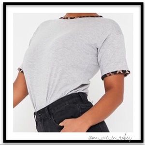 Marled-Grey Leopard Trimmed Tee 🐆 - Sexy &/Fun!